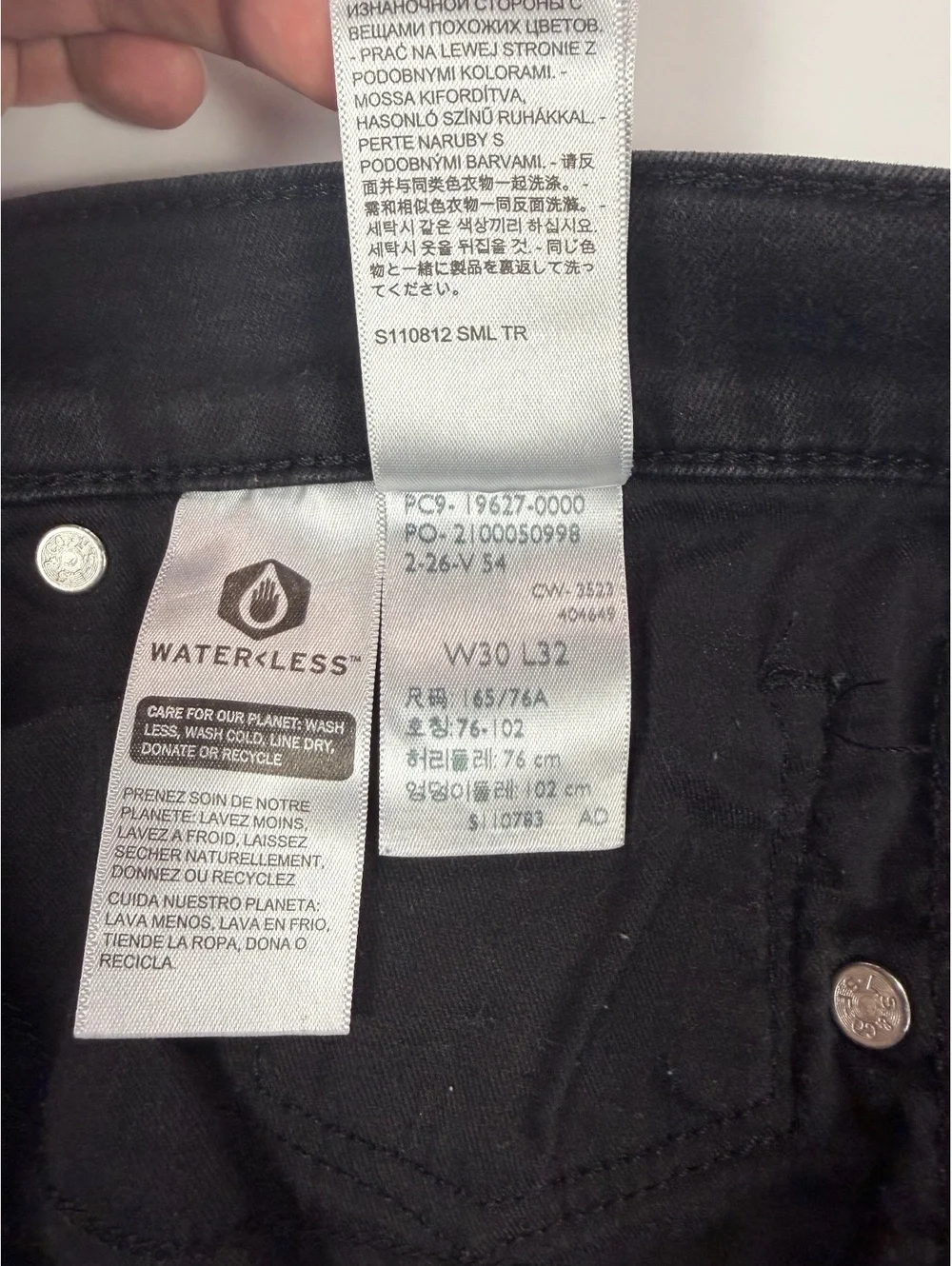 Levi's 312 Shaping Slim Jeans Women's W30 L32 Black Stretch Mid Rise WaterLess